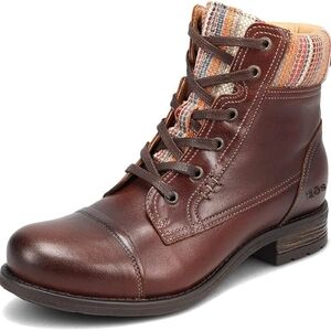 Taos brown leather captain boot NWOT